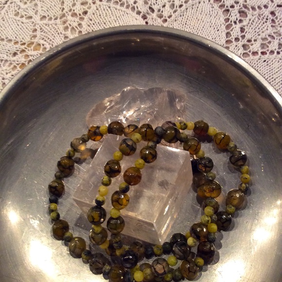 fire agate and yellow turquoise bead ⭐️ necklace - Picture 4 of 4